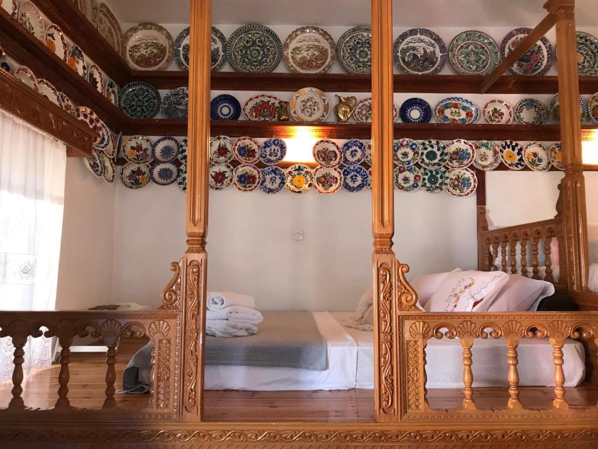 Traditional House Of Diafánion Esterno foto